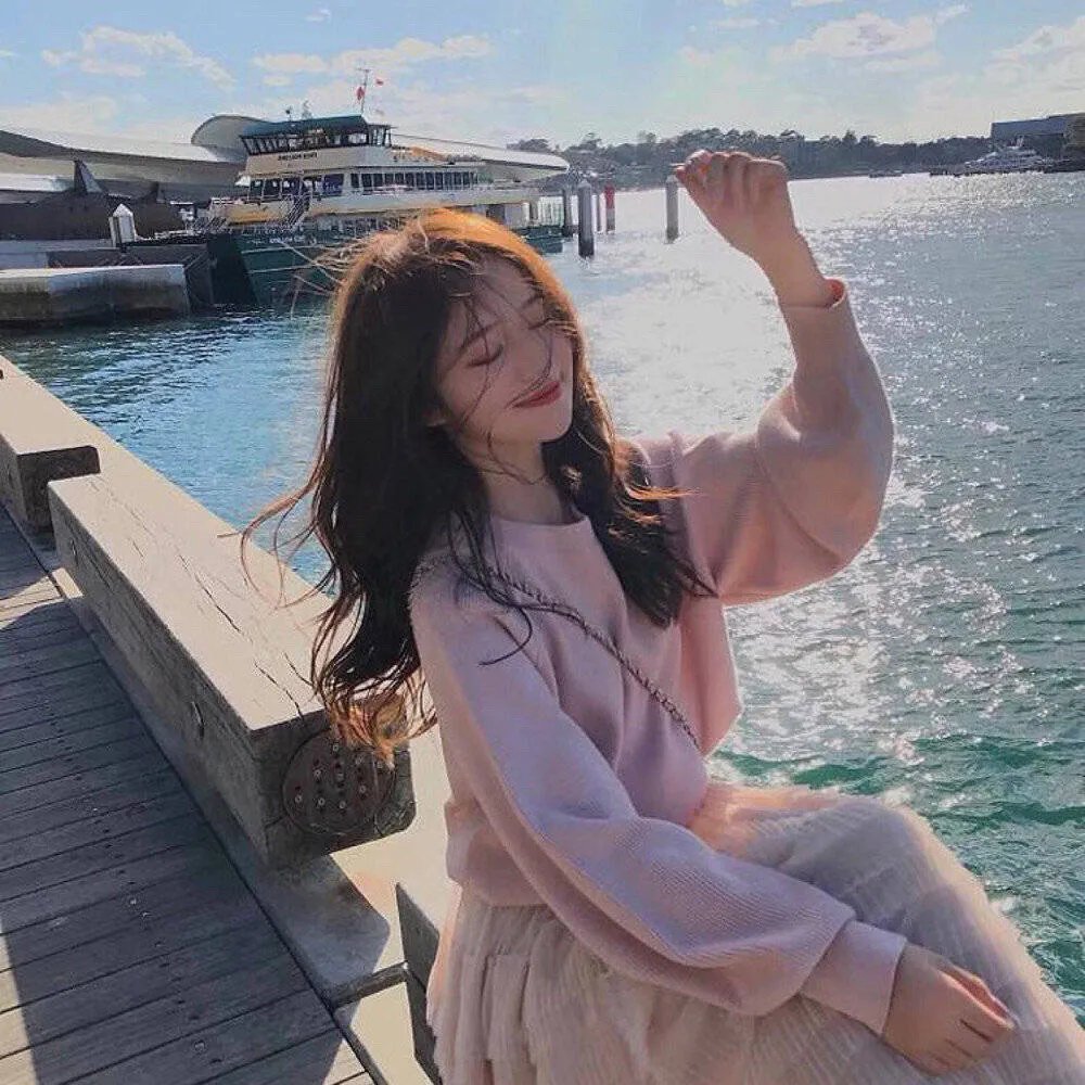 秋天不是恋爱天海报